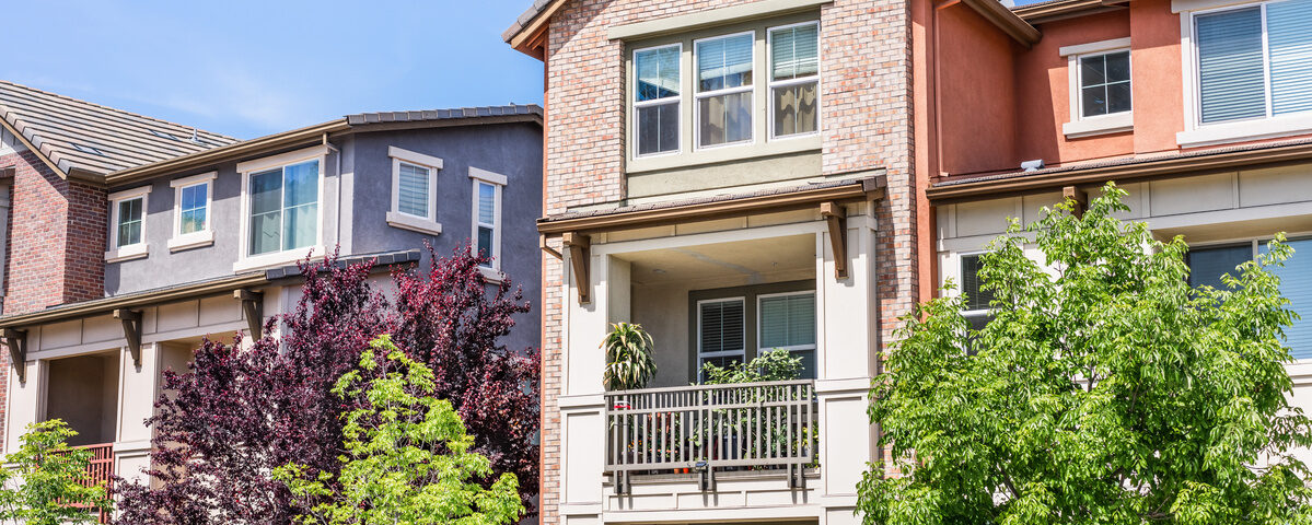 Exterior view of modern apartment building offering luxury rental units in Silicon Valley; Sunnyvale, San Francisco bay area, California