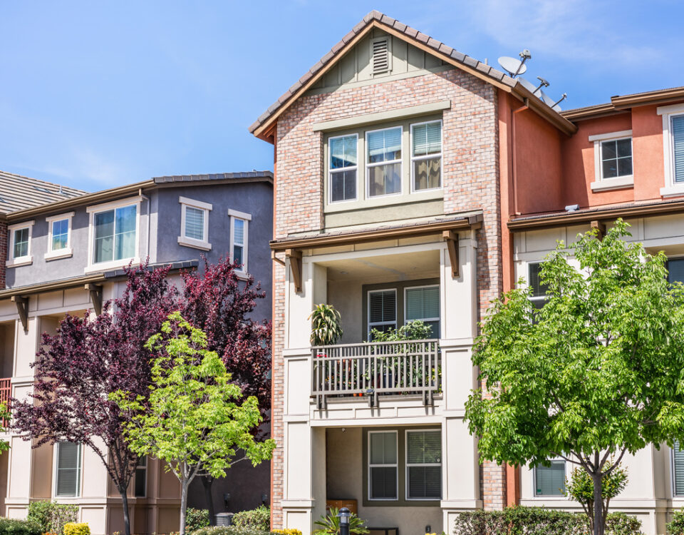 Exterior view of modern apartment building offering luxury rental units in Silicon Valley; Sunnyvale, San Francisco bay area, California